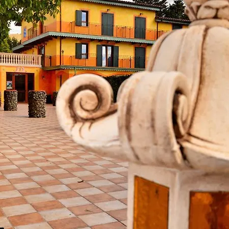 La Valle Dell'aquila Hotel