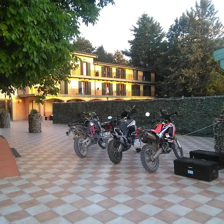 Hotel La Valle Dell'aquila 3*