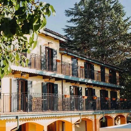 La Valle Dell'aquila 3* LʼAquila